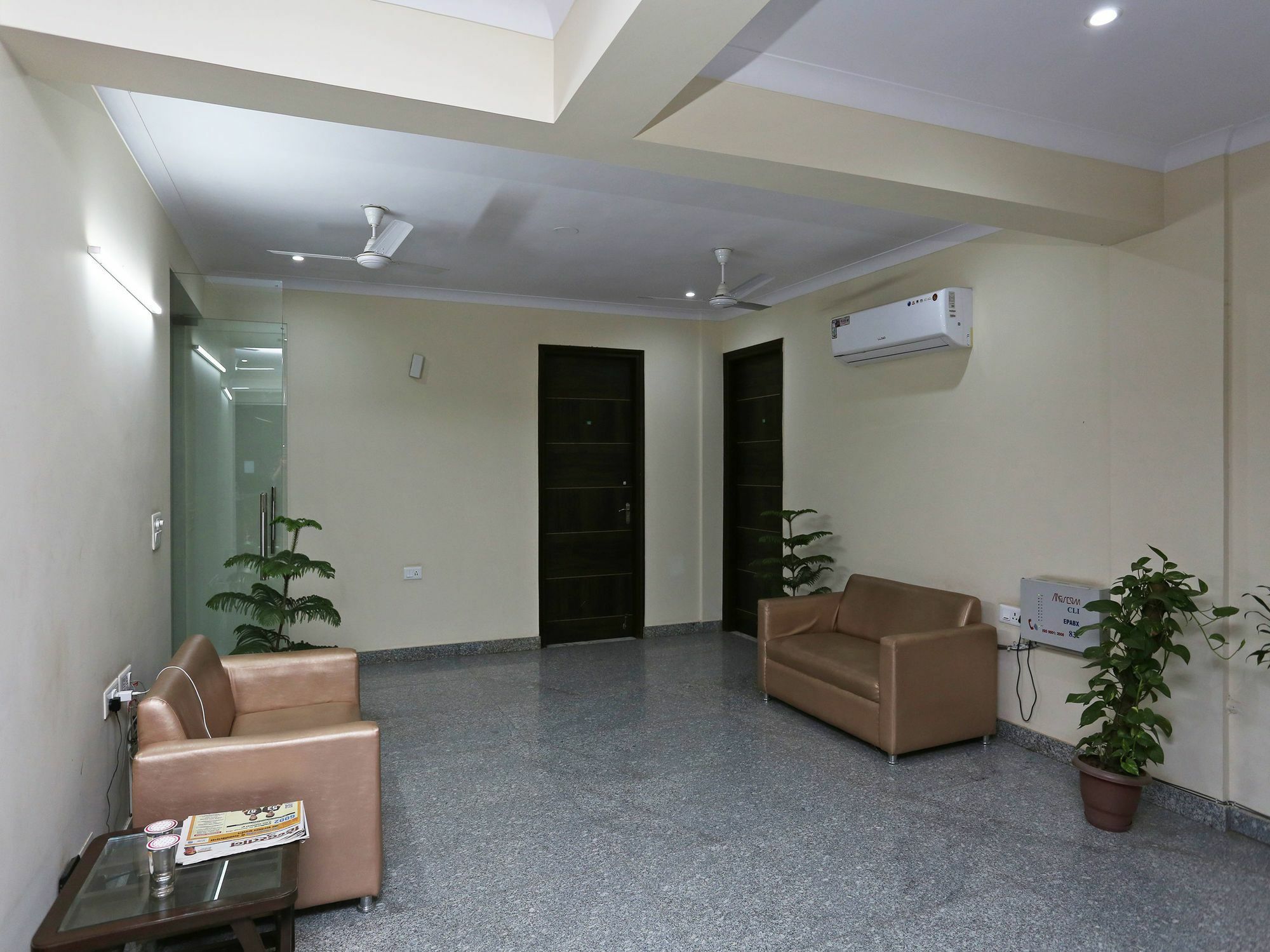 Oyo 14482 Live Inn Gurgaon Exterior photo